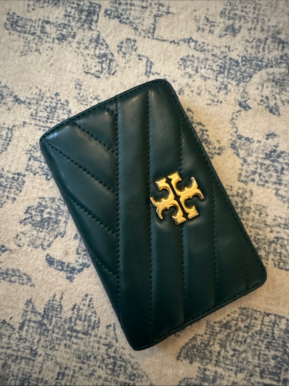 Tory Burch Quilted Dark Green Leather Card Holder with Gold Logo